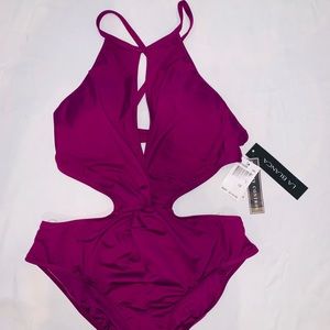 La Blanca Tummy Control